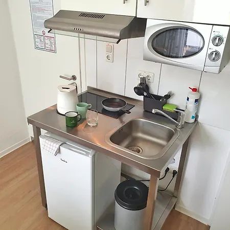 Jonas Apartment 2*